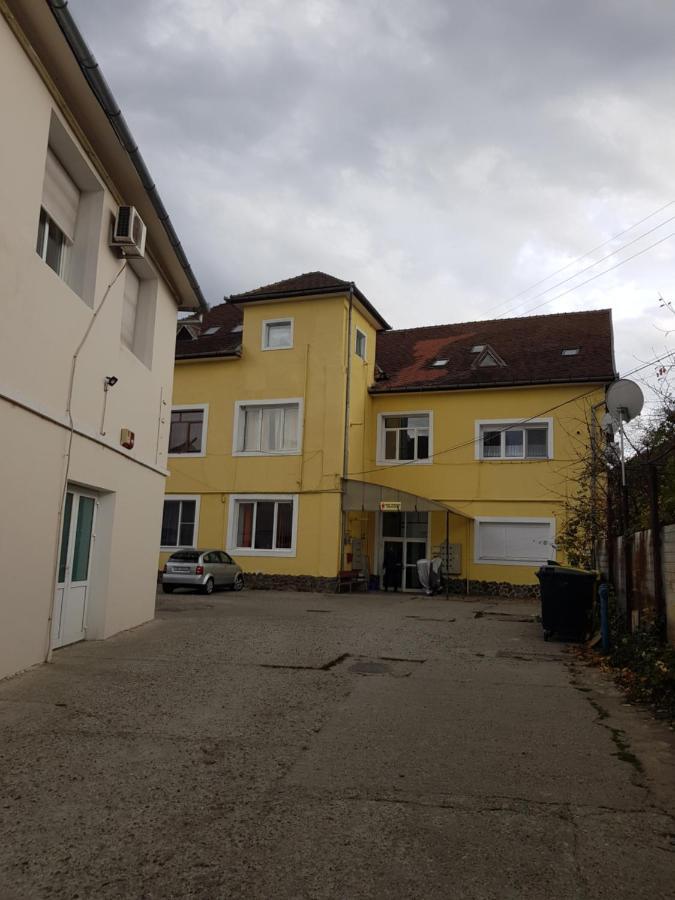 Diane'S Apartament Hermannstadt Exterior foto