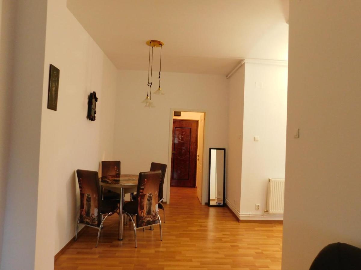Diane'S Apartament Hermannstadt Exterior foto